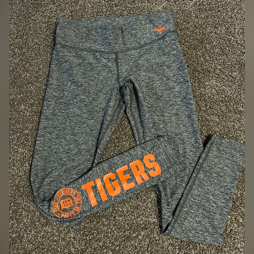PINK Victoria's Secret Detroit Tigers Leggings Size Small